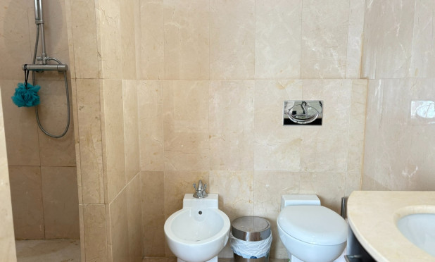 Odsprzedaż - Villa - Murcia