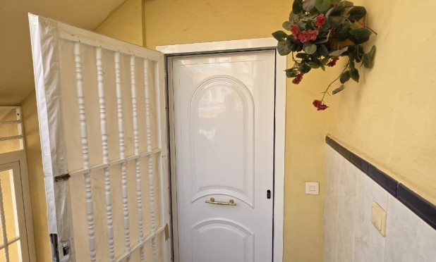 Resale - Apartment / flat - La Mata - Playa