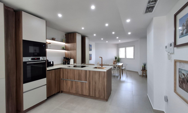 Revente - Appartement - Torrevieja - Playa Acequion