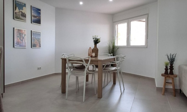 Revente - Appartement - Torrevieja - Playa Acequion