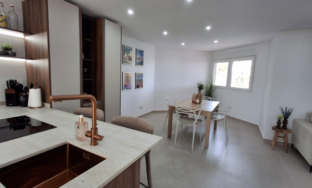 Revente - Appartement - Torrevieja - Playa Acequion