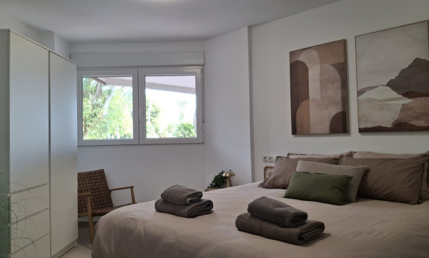 Revente - Appartement - Torrevieja - Playa Acequion