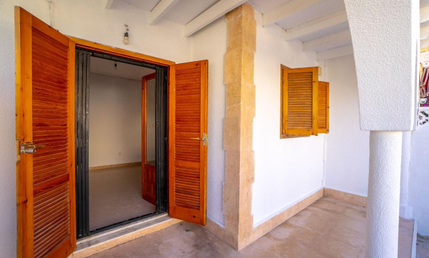 Resale - Apartment / flat - Torrevieja - El chaparral