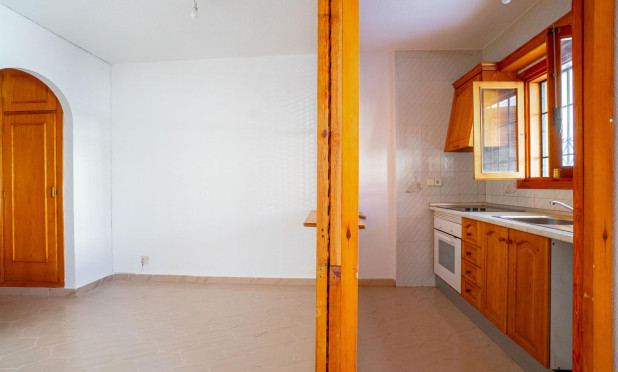 Resale - Apartment / flat - Torrevieja - El chaparral