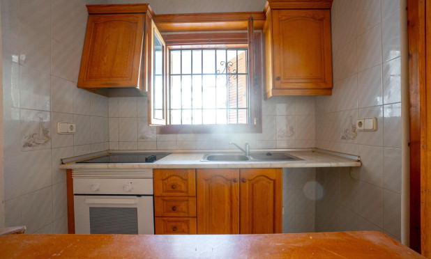 Resale - Apartment / flat - Torrevieja - El chaparral