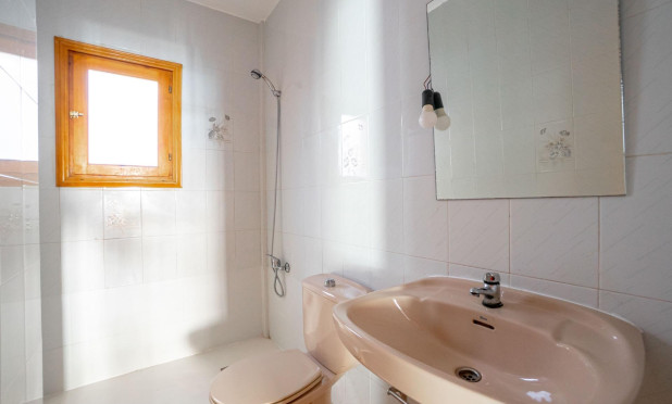 Resale - Apartment / flat - Torrevieja - El chaparral