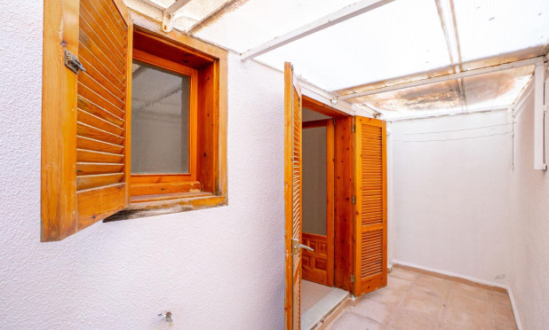 Resale - Apartment / flat - Torrevieja - El chaparral