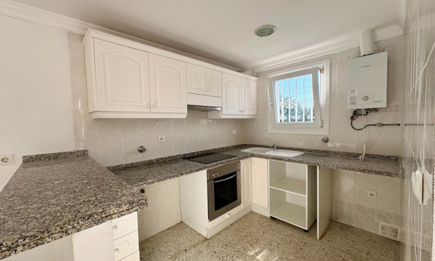 Herverkoop - Herenhuis - Denia - Les Marines - Las Marinas