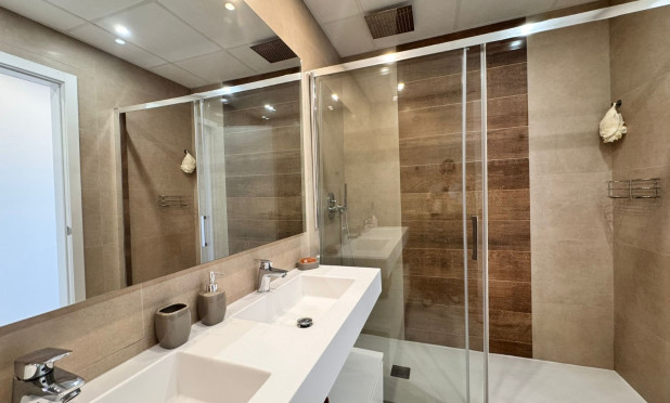 Wiederverkauf - Wohnung - Benidorm - Zona de Poniente