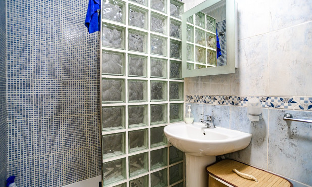 Odsprzedaż - Mieszkanie w bloku - Orihuela - La Matanza