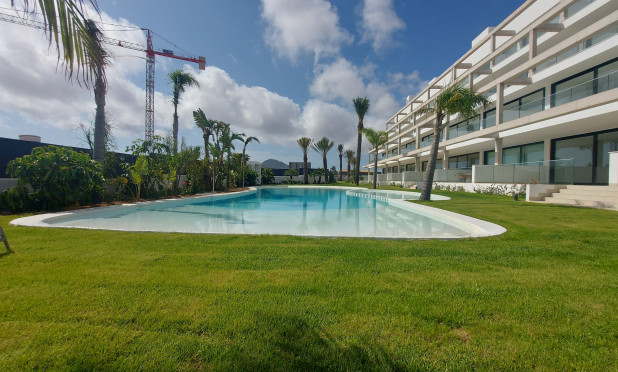 Nowy budynek - Daszek - Mar de Cristal