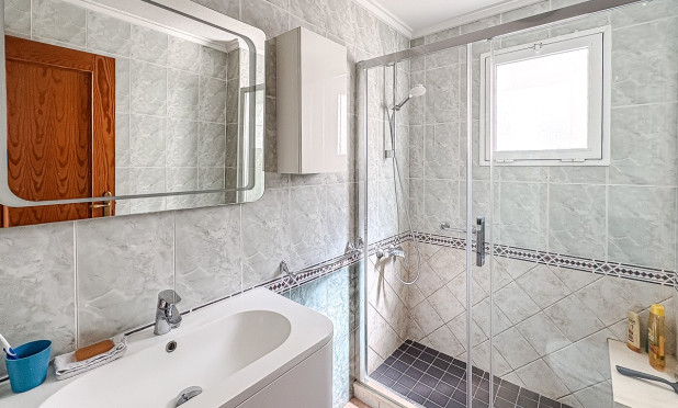 Wiederverkauf - Wohnung - Torrevieja - Parque de las Naciones