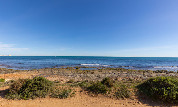 Resale - Apartment / flat - Torrevieja - Punta Prima