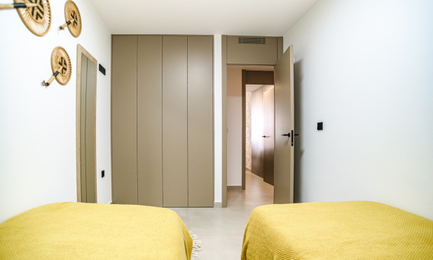Resale - Apartment / flat - Torrevieja - Acequion