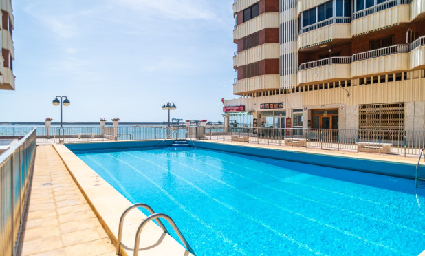 Resale - Apartment / flat - Torrevieja - Acequion