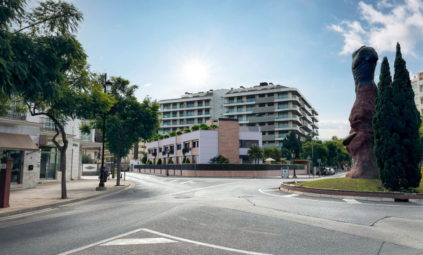 Nowy budynek - Kamienica - Fuengirola