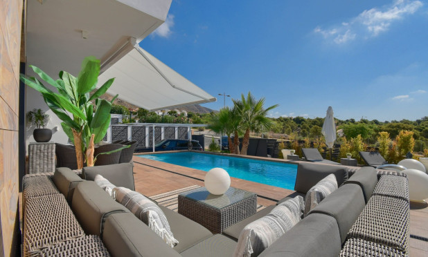 Resale - Villa - Finestrat - Finestrat Urbanizaciones