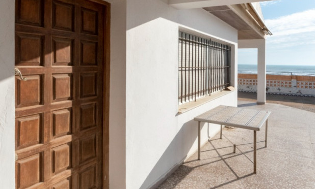 Resale - Villa - Guardamar del Segura - Guardamar Playa