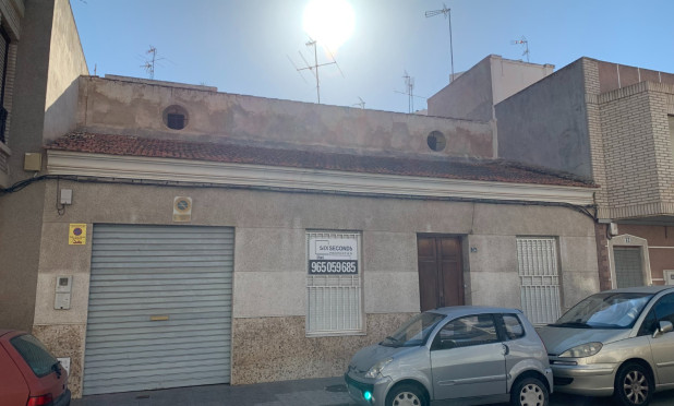 Resale - Plot / Land - Guardamar del Segura - Guardamar pueblo