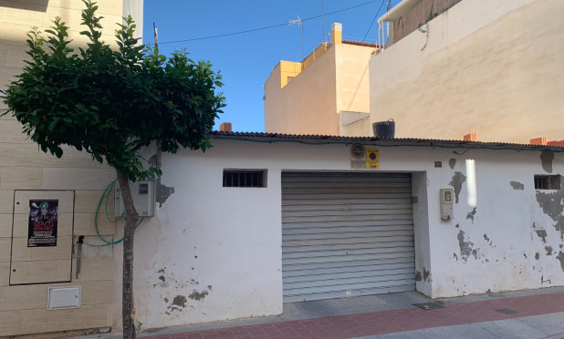 Resale - Plot / Land - Guardamar del Segura - Guardamar pueblo