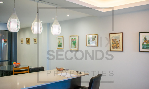 Resale - Apartment / flat - Torrevieja - Playa del Cura