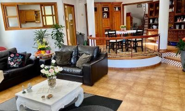 Resale - Villa - Altea - Marina Baja