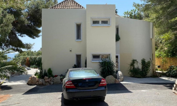 Resale - Villa - Altea - Marina Baja