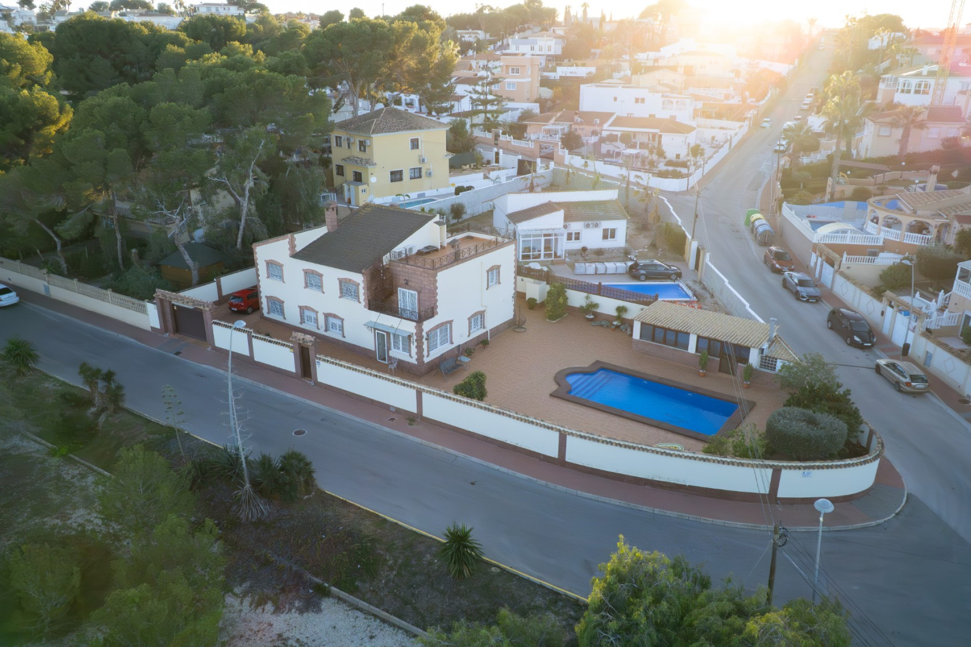 Resale - Semi-detached villa - Torrevieja - Los Balcones