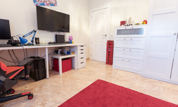 Resale - Semi-detached villa - Torrevieja - Los Balcones