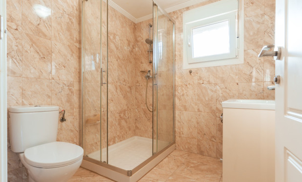 Resale - Semi-detached villa - Torrevieja - Los Balcones