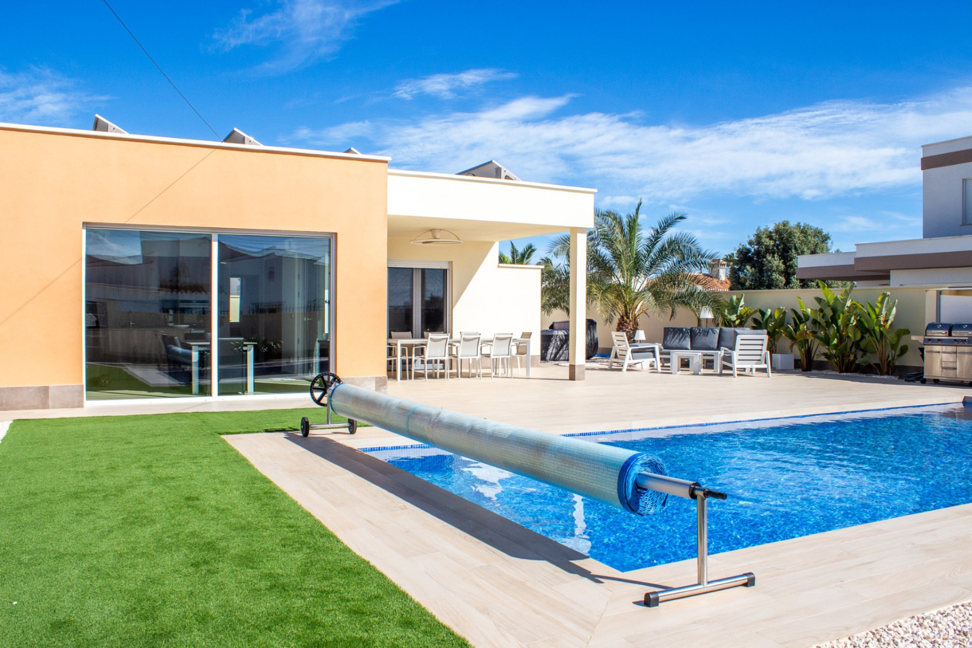 Resale - Semi-detached villa - Torrevieja - La Siesta - El Salado -  Torreta