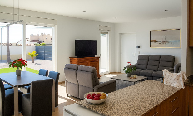 Resale - Semi-detached villa - Torrevieja - La Siesta - El Salado -  Torreta
