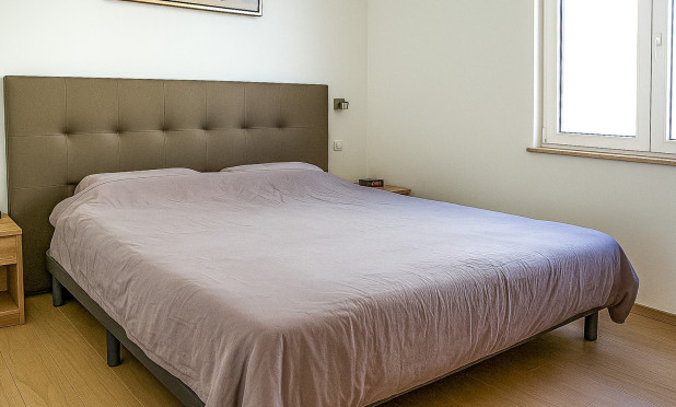Resale - Semi-detached villa - Torrevieja - La Siesta - El Salado -  Torreta