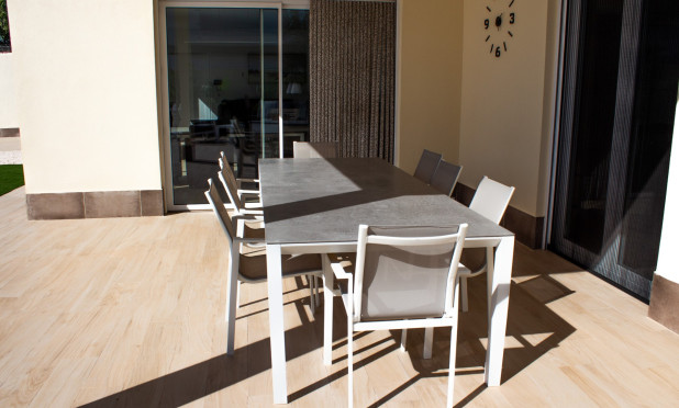Resale - Semi-detached villa - Torrevieja - La Siesta - El Salado -  Torreta