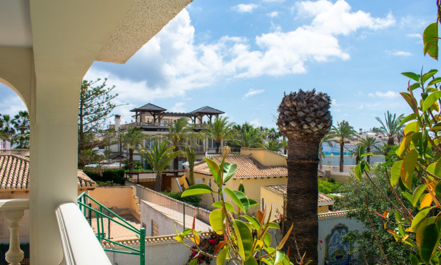 Resale - Villa - Orihuela Costa - MUY CERCA DE LA PLAYA