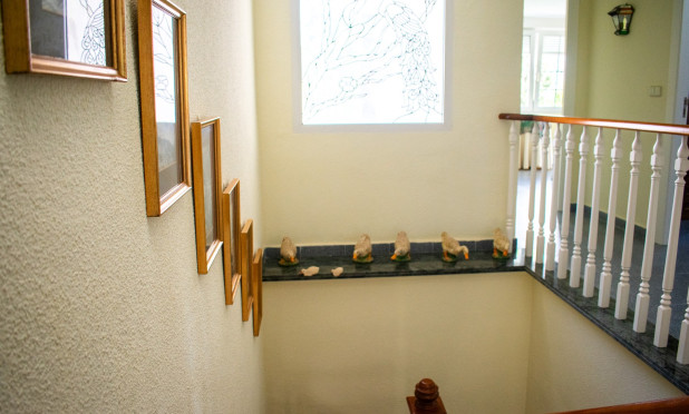 Resale - Villa - Orihuela Costa - MUY CERCA DE LA PLAYA