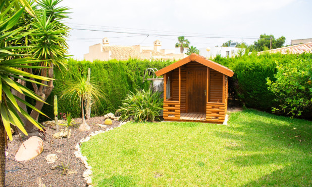 Resale - Villa - Orihuela Costa - Cabo Roig *