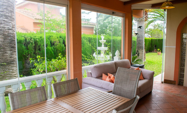 Resale - Villa - Orihuela Costa - Cabo Roig *