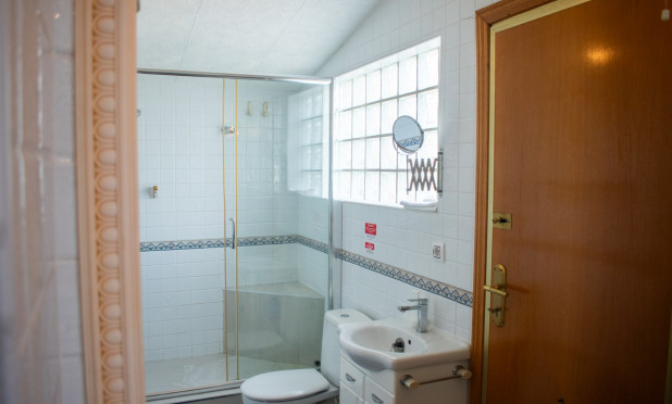 Resale - Villa - Orihuela Costa - Cabo Roig *