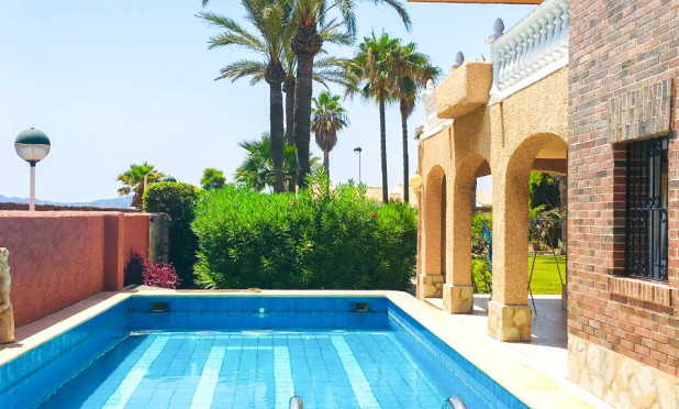 Resale - Villa - Cartagena - La Manga del Mar Menor