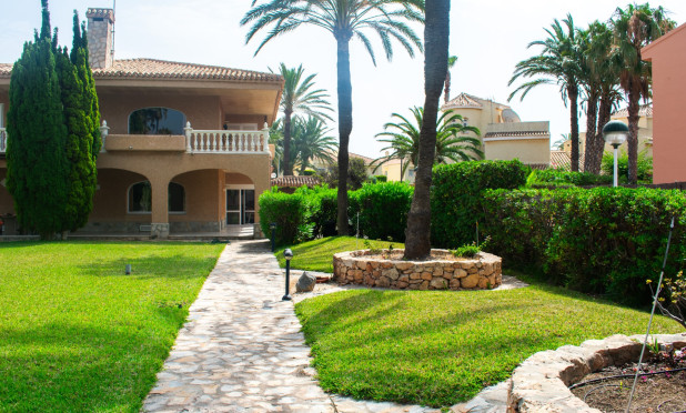 Resale - Villa - Cartagena - La Manga del Mar Menor
