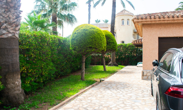 Resale - Villa - Cartagena - La Manga del Mar Menor