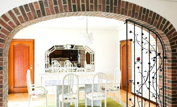 Resale - Villa - Cartagena - La Manga del Mar Menor