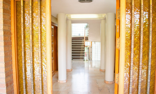 Resale - Villa - Llano de brujas