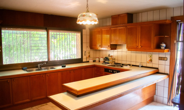 Resale - Villa - Llano de brujas