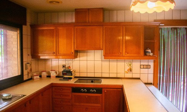 Resale - Villa - Llano de brujas