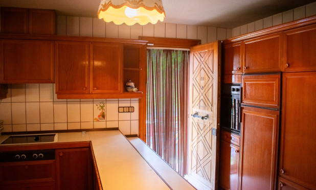 Resale - Villa - Llano de brujas