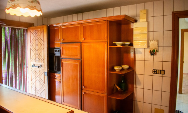 Resale - Villa - Llano de brujas