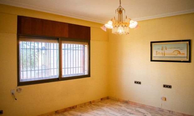 Resale - Villa - Llano de brujas