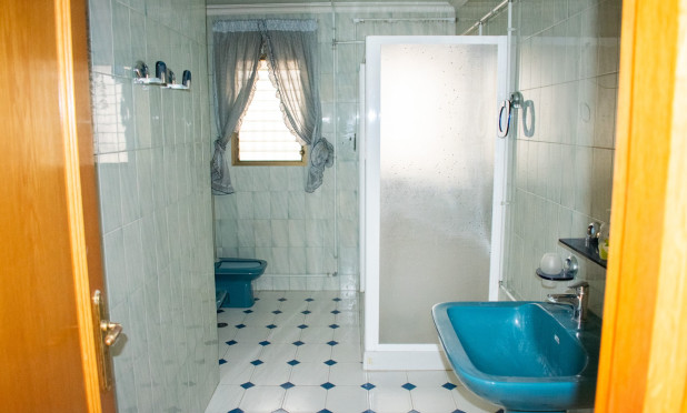 Resale - Villa - Llano de brujas